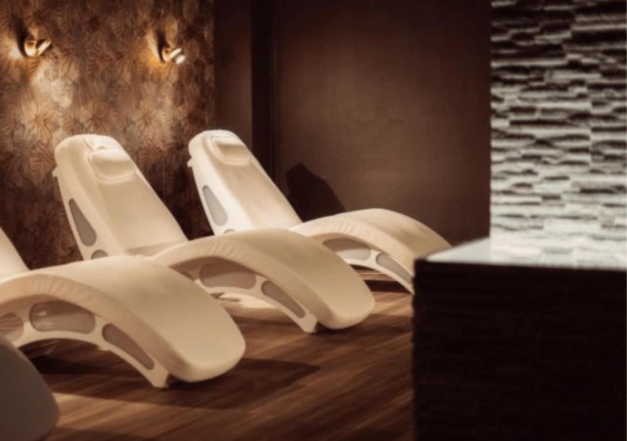 Breaffy House Hotel And Spa คาสเซิลบาร์ ภายนอก รูปภาพ