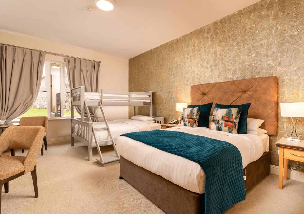 Breaffy House Hotel And Spa คาสเซิลบาร์ ภายนอก รูปภาพ