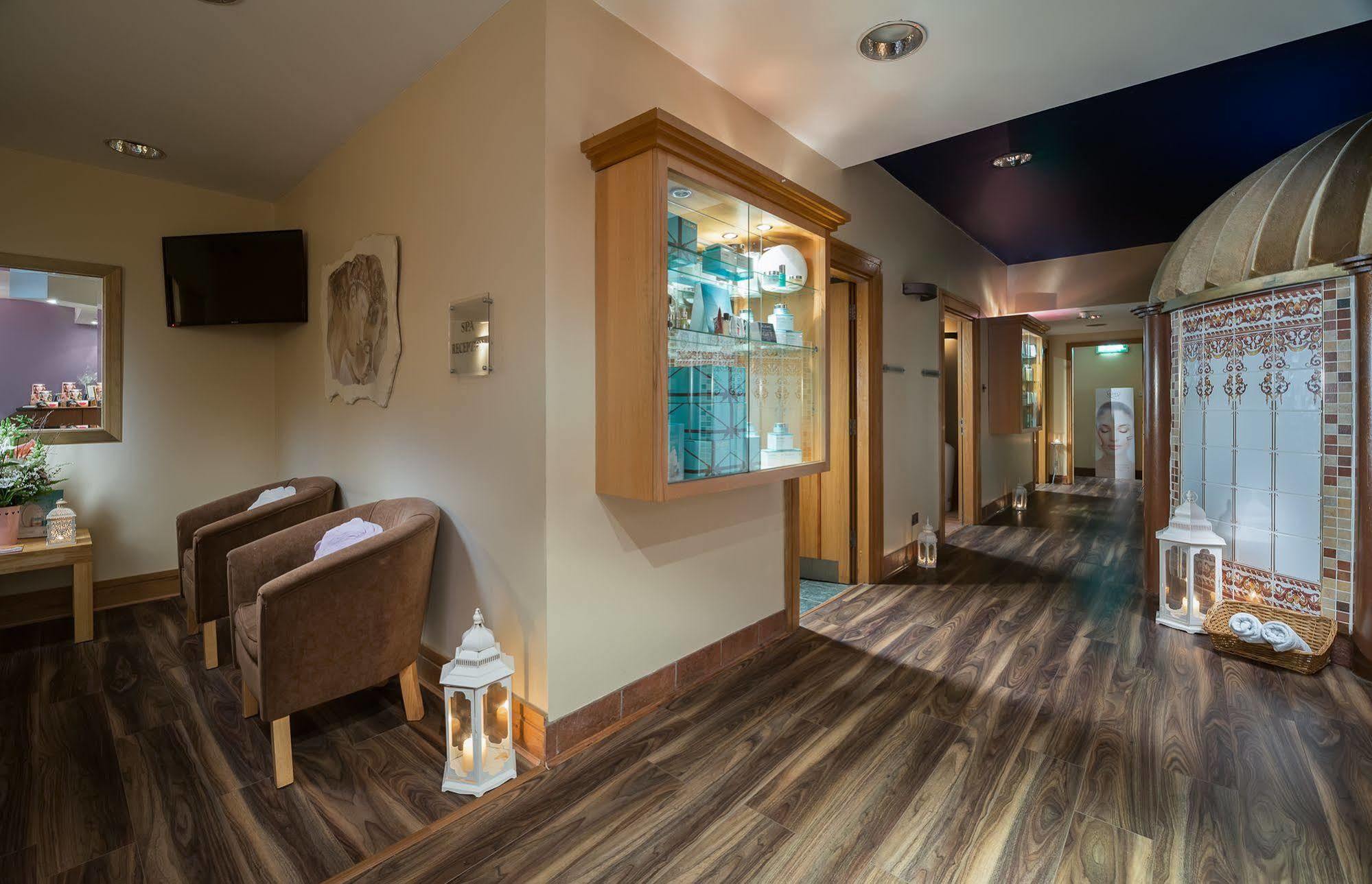 Breaffy House Hotel And Spa คาสเซิลบาร์ ภายนอก รูปภาพ