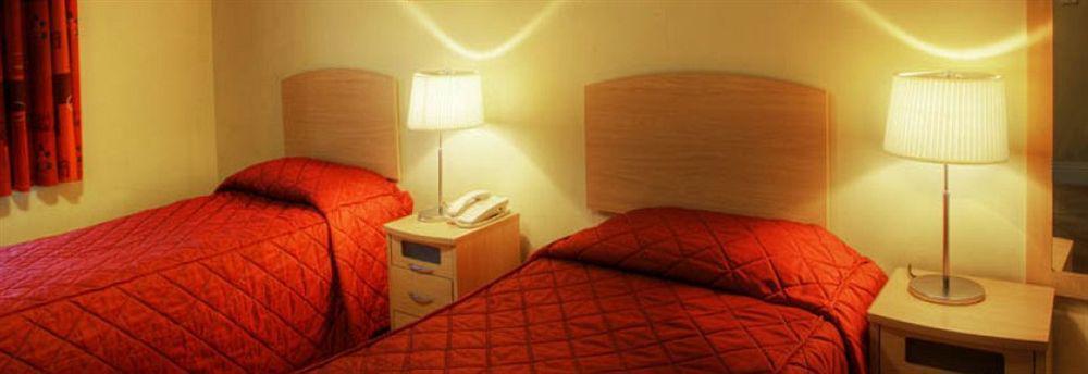 Breaffy House Hotel And Spa คาสเซิลบาร์ ภายนอก รูปภาพ